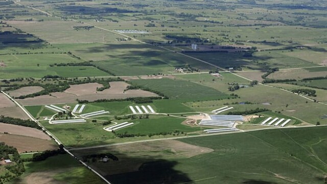 Overview of 30 barns. Smart Chicken – Tecumseh, NE